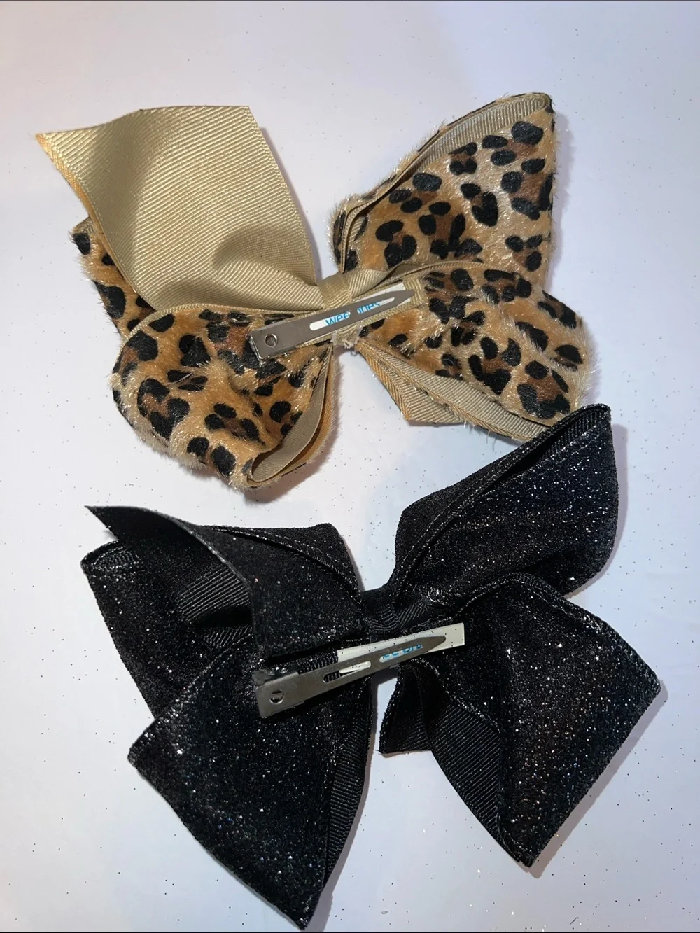 Wee Ones Kids King Size Leopard Print and Black Glitter Hair Bows​